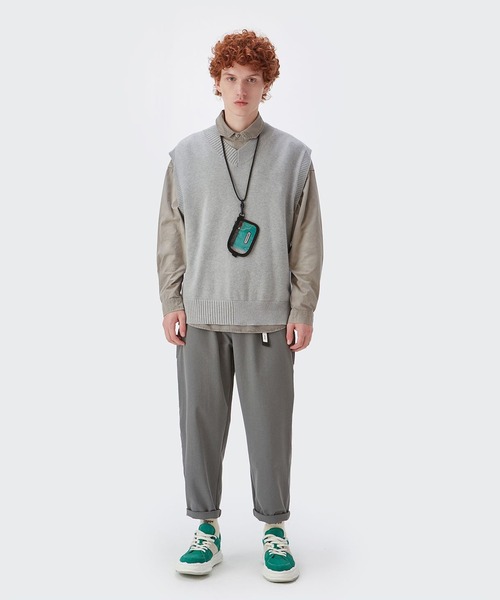 CORPUS TOKYO（コーパス トーキョー）の「Lazy Tokyo ニットベスト（ベスト・メンズ・ライトグレー/ブラック/オフホワイト/グリーン/ブルーグレー/ライトベージュ・1/2/3）」の4枚目の写真