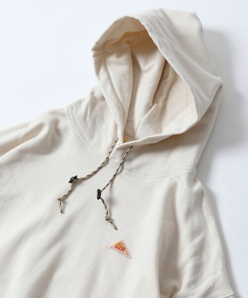 FREAK'S STORE(フリークスストア)の「WEB限定 KELTY×FREAK'S STORE/ケルティ 別注 ワンポイント ヴィンテージロゴ プルオーバーパーカー/フーディー/ビッグシルエット(パーカー・メンズ・ブラック/ダークグリーン/ブラウン/グレー/オフホワイト/グレイッシュブルー・SMALL/MEDIUM/LARGE/X-LARGE)」の16枚目の写真