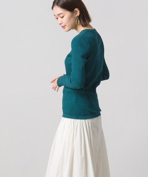 OMNES（オムネス）の「リブカットソー ヘンリーネックプルオーバー（Tシャツ/カットソー・レディース・ブラック/グレー/グリーン/アイボリー・FREE）」の10枚目の写真