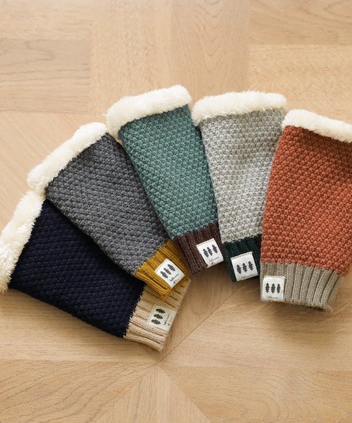 osharewalker（オシャレウォーカー）の「『ファー付きニットハンドウォーマー』（手袋・レディース・グリーン/テラコッタ/チャコール/ライトグレー/ネイビー・FREE）」の16枚目の写真
