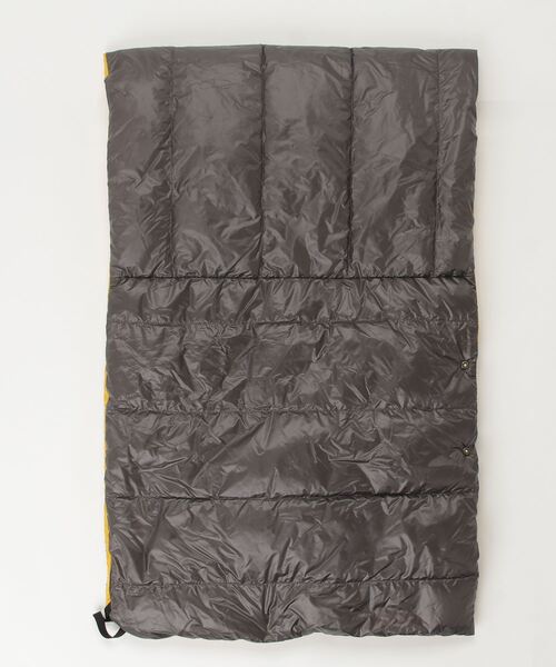 NANGA(ナンガ)の「NANGA × CAL O LINE ナンガ×キャルオーライン Packable down shawl パッカブルダウンショール(ストール/ショール・メンズ・イエロー・FREE)」の2枚目の写真