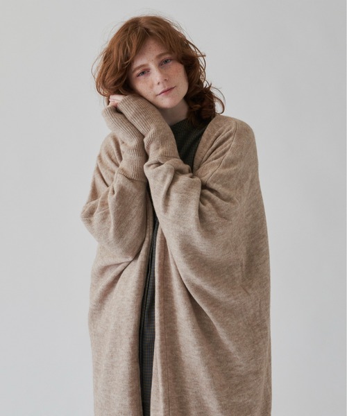 Libra Cue(リブラ キュー)の「ボリュームドルマンニットカーディガン(カーディガン/ボレロ・レディース・ベージュ/ブラック・FREE)」の15枚目の写真