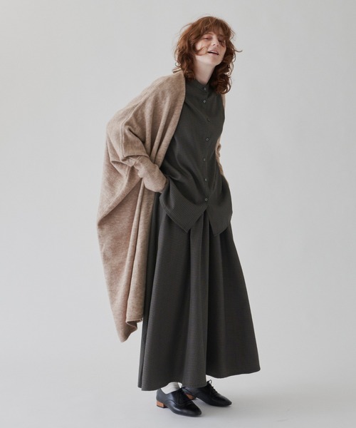 Libra Cue(リブラ キュー)の「ボリュームドルマンニットカーディガン(カーディガン/ボレロ・レディース・ベージュ/ブラック・FREE)」の13枚目の写真