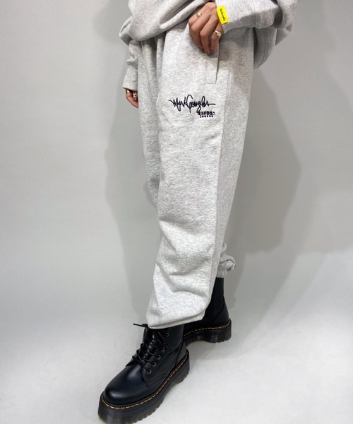 Mark Gonzales(マーク・ゴンザレス)の「【ムラサキスポーツ別注】MarkGonzales/マークゴンザレス ルーズシルエット ロゴスウェットパンツ/セットアップ対応 MGLD021(スウェットパンツ・レディース・ブラック/グレー/グリーン・M/L)」の3枚目の写真