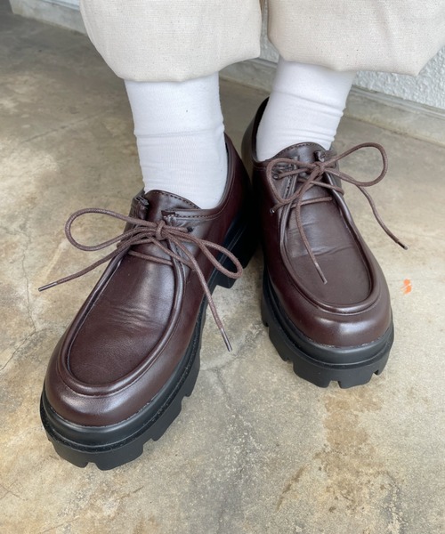 nemne store(ネンネストア)の「ブラウニーを焼く厚底モカシンシューズ(ブーツ・レディース・ブラック/ダークブラウン/アイボリー・LL/S/M/L)」の3枚目の写真