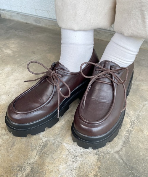 nemne store(ネンネストア)の「ブラウニーを焼く厚底モカシンシューズ(ブーツ・レディース・ブラック/ダークブラウン/アイボリー・LL/S/M/L)」の5枚目の写真