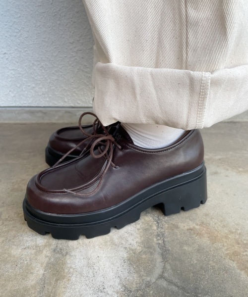 nemne store(ネンネストア)の「ブラウニーを焼く厚底モカシンシューズ(ブーツ・レディース・ブラック/ダークブラウン/アイボリー・LL/S/M/L)」の7枚目の写真