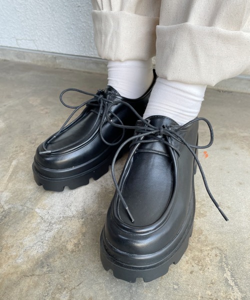 nemne store(ネンネストア)の「ブラウニーを焼く厚底モカシンシューズ(ブーツ・レディース・ブラック/ダークブラウン/アイボリー・LL/S/M/L)」の11枚目の写真