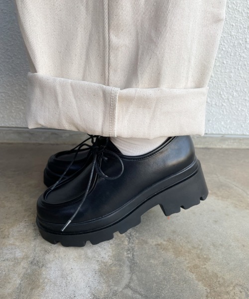 nemne store(ネンネストア)の「ブラウニーを焼く厚底モカシンシューズ(ブーツ・レディース・ブラック/ダークブラウン/アイボリー・LL/S/M/L)」の13枚目の写真