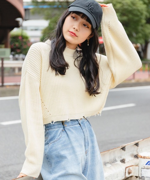 repipi armario(レピピ アルマリオ)の「ショート丈ダメージニット(ニット/セーター・レディース・グリーン/ブラック/グレー/グリーン系その他/ブルー系その他/ホワイト・MEDIUM/LARGE/SMALL)」の11枚目の写真
