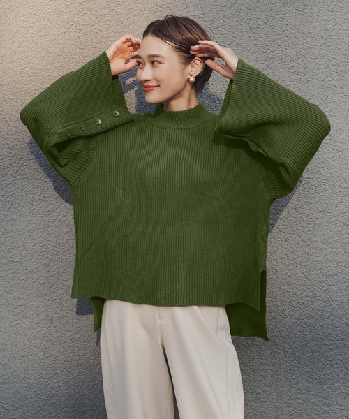 KOBE LETTUCE（コウベレタス）の「[ eriさんコラボ ] ボタンデザインモックネックニットトップス[C5786]（ニット/セーター・レディース・ライトブルー/ブラウン/アイボリー/モスグリーン/コーラルピンク・FREE）」の3枚目の写真