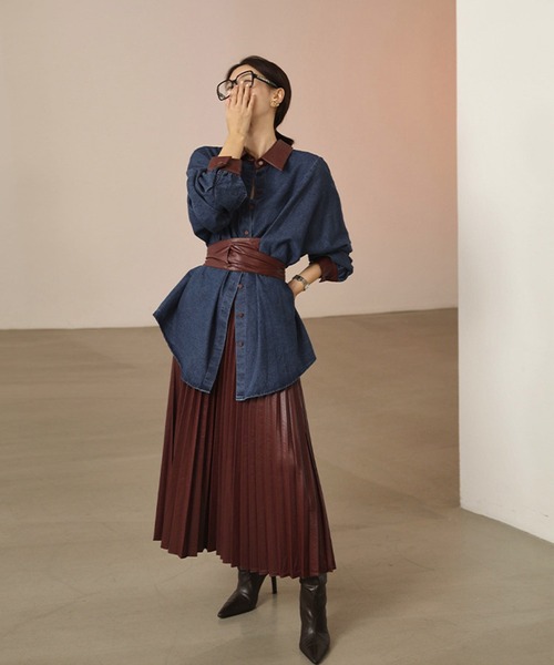 Leja(レジャ)の「レザープリーツロングスカート(スカート・レディース・レッド/カーキ・SMALL/MEDIUM)」の11枚目の写真