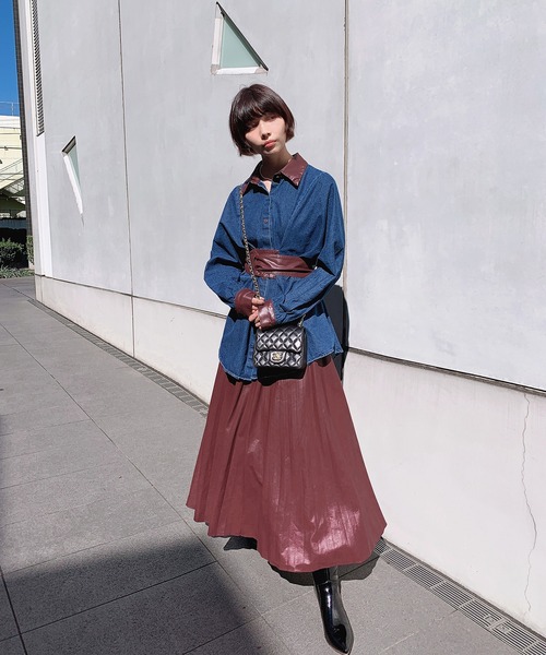 Leja(レジャ)の「レザープリーツロングスカート(スカート・レディース・レッド/カーキ・SMALL/MEDIUM)」の20枚目の写真