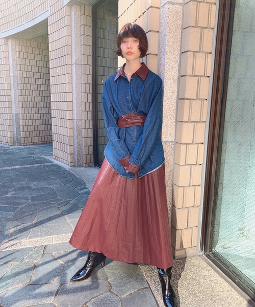 Leja(レジャ)の「レザープリーツロングスカート(スカート・レディース・レッド/カーキ・SMALL/MEDIUM)」の16枚目の写真