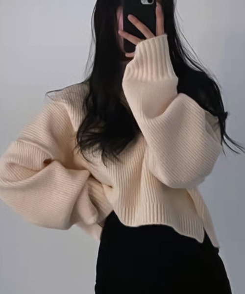 Doula Doula（ドゥーラドゥーラ）の「クロップドハイネックニット（ニット/セーター・レディース・ブラック/グレー/オフホワイト/ブルー・FREE）」の5枚目の写真