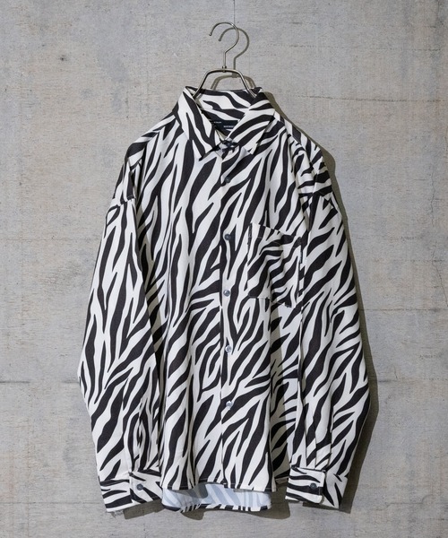 Naive magic（ナイーブマジック）の「【a】とろみジョーゼット 総柄プリントシャツ/レトロ風プリント長袖（シャツ/ブラウス・メンズ・ホワイト/ブルー/ホワイト系その他/ブラック/ブラウン系その他/ブラック系その他2/アイボリー/ライトグレー/ブラック系その他3/ブラウン/チャコールグレー/グリーン/ブラック系その他・LARGE/MEDIUM/X-LARGE）」の3枚目の写真