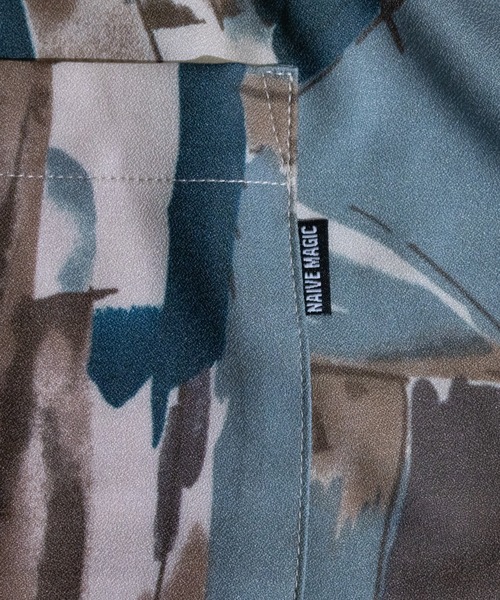 Naive magic（ナイーブマジック）の「【a】とろみジョーゼット 総柄プリントシャツ/レトロ風プリント長袖（シャツ/ブラウス・メンズ・ホワイト/ブルー/ホワイト系その他/ブラック/ブラウン系その他/ブラック系その他2/アイボリー/ライトグレー/ブラック系その他3/ブラウン/チャコールグレー/グリーン/ブラック系その他・LARGE/MEDIUM/X-LARGE）」の16枚目の写真