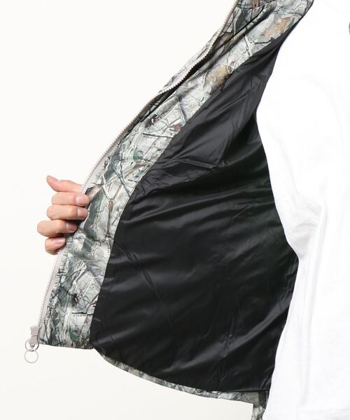 STAMPD（スタンプド）の「【STAMPD】TERRAIN CAMO CROP PUFFER JACKET（ダウンジャケット/コート・メンズ・カモフラージュ・M）」の12枚目の写真