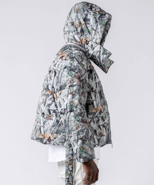 STAMPD（スタンプド）の「【STAMPD】TERRAIN CAMO CROP PUFFER JACKET（ダウンジャケット/コート・メンズ・カモフラージュ・M）」の5枚目の写真
