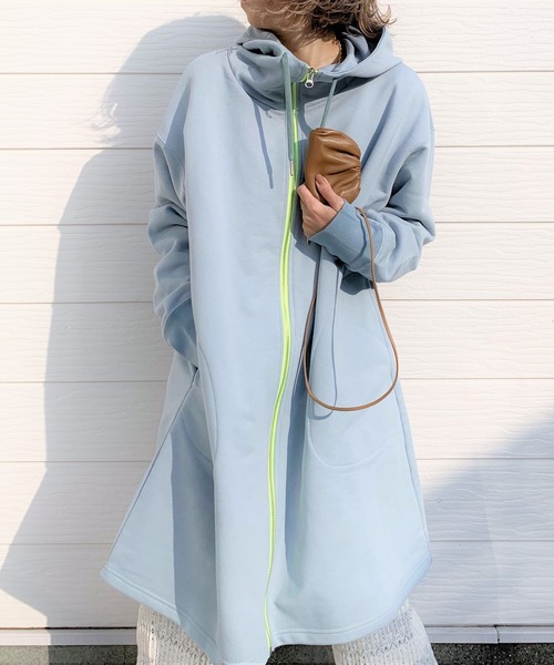 Q（キュー）の「裏毛BIGパーカー（パーカー・レディース・グレイッシュブルー/ホワイト/カーキオリーブ/ブルー・MEDIUM）」の4枚目の写真