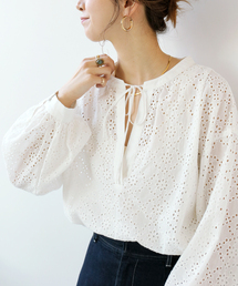 レース刺繍スキッパーブラウス