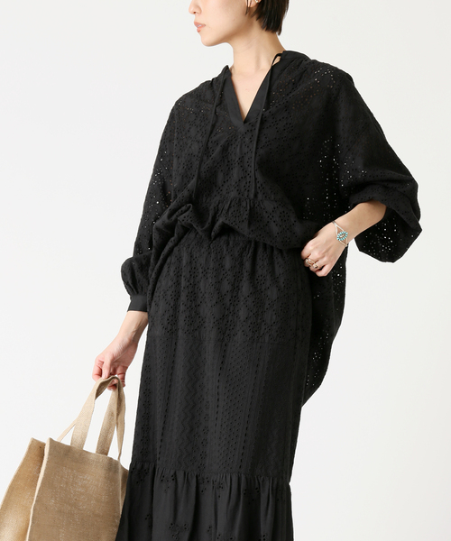 Simplicite(サンプリシテ)の「レース刺繍スキッパーブラウス(シャツ/ブラウス・レディース・ホワイト/ブラック/レッド/サックスブルー・FREE)」の13枚目の写真