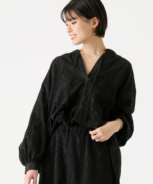 Simplicite(サンプリシテ)の「レース刺繍スキッパーブラウス(シャツ/ブラウス・レディース・ホワイト/ブラック/レッド/サックスブルー・FREE)」の14枚目の写真