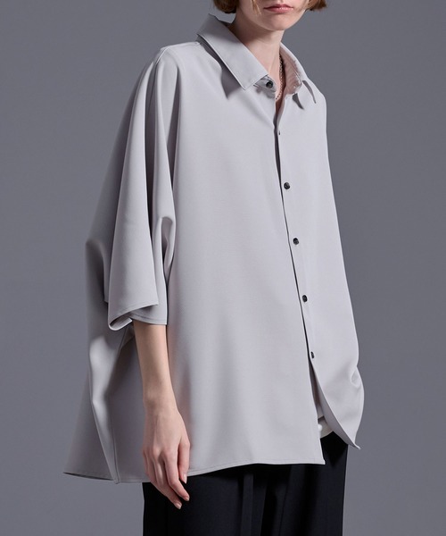 Loose/ルース（ルース）の「ドレープオーバードルマンシャツ（シャツ/ブラウス・メンズ・ブラック/オフホワイト/グリーン/バーガンディー/ライトグレー/ダークグリーン/ブルー系/ピンク系/ホワイト/ブラック系その他/チャコールグレー/ホワイト系その他/ブルー系その他/ホワイト系1/グレー系その他・S/M/L/XS）」の18枚目の写真