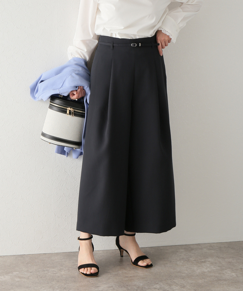 La TOTALITE（ラトータリテ）の「ワイドクロップドパンツ（その他パンツ・レディース・ネイビー/ベージュ・36/38）」の2枚目の写真