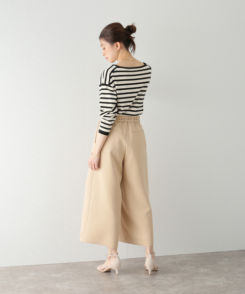 La TOTALITE（ラトータリテ）の「ワイドクロップドパンツ（その他パンツ・レディース・ネイビー/ベージュ・36/38）」の4枚目の写真