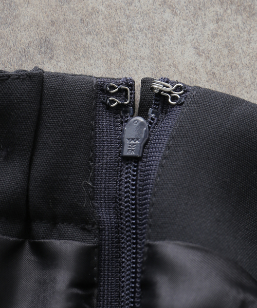La TOTALITE（ラトータリテ）の「ワイドクロップドパンツ（その他パンツ・レディース・ネイビー/ベージュ・36/38）」の20枚目の写真