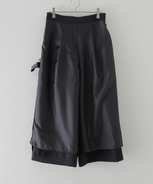 La TOTALITE（ラトータリテ）の「ワイドクロップドパンツ（その他パンツ・レディース・ネイビー/ベージュ・36/38）」の21枚目の写真