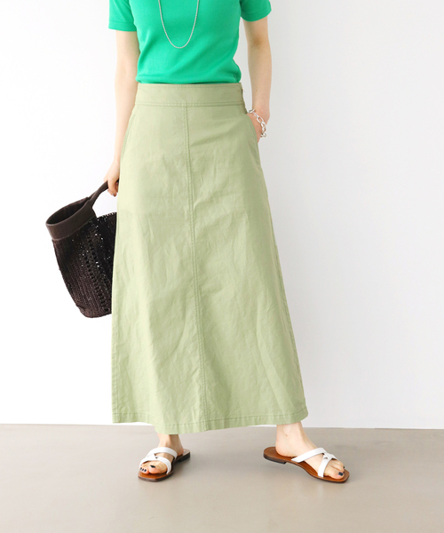 IENA（イエナ）の「コットンリネンオックストラペーズスカート（スカート・レディース・ネイビー/カーキ/パープル・34/40/38/36）」の7枚目の写真