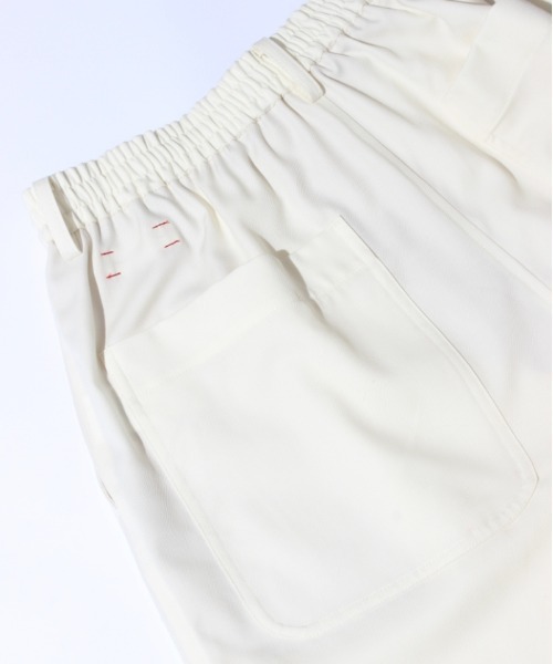 And A（アンドエー）の「unfil アンフィル / fine wool gabardine BIG easy trousers ファインウール ギャバジン ビッグイージートラウザーズ ワイドスラックス イージーパンツ / WWFL-UW104（スラックス・レディース・オフホワイト/ダークネイビー・1）」の4枚目の写真