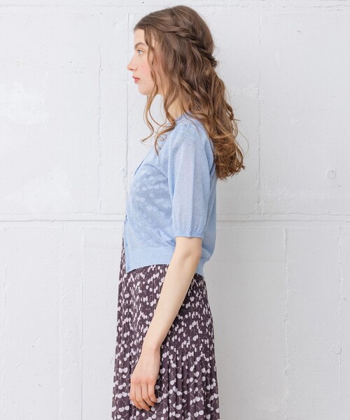 TOCCA(トッカ)の「【WEB限定】【TOCCA LAVENDER】Seer Short-sleeved Cardigan カーディガン(カーディガン/ボレロ・レディース・スモーキーグリーン系/ピンク系/イエロー系/サックスブルー系/ホワイト系・F)」の6枚目の写真