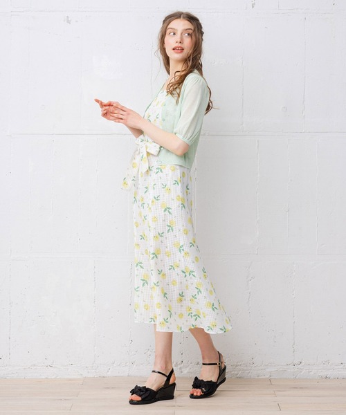 TOCCA(トッカ)の「【WEB限定】【TOCCA LAVENDER】Seer Short-sleeved Cardigan カーディガン(カーディガン/ボレロ・レディース・スモーキーグリーン系/ピンク系/イエロー系/サックスブルー系/ホワイト系・F)」の12枚目の写真