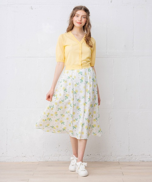 TOCCA(トッカ)の「【WEB限定】【TOCCA LAVENDER】Seer Short-sleeved Cardigan カーディガン(カーディガン/ボレロ・レディース・スモーキーグリーン系/ピンク系/イエロー系/サックスブルー系/ホワイト系・F)」の15枚目の写真