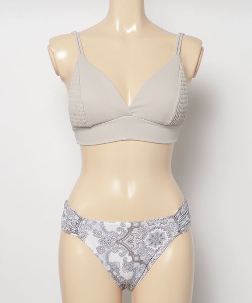 TOTASU ELEVEN（トータスイレブン）の「【ムラサキスポーツ別注】TOTASU ELEVEN/トータスイレブン  エスニック柄ショーツ/無地シャーリングビスチェビキニ   22661（水着・レディース・ベージュ/ネイビー/ブラック・9号）」の7枚目の写真