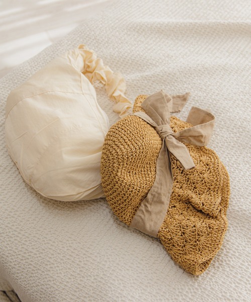 flower(フラワー)の「シャーリングハンドルバッグ(ショルダーバッグ・レディース・アイボリー/ブラック/ブルー・FREE)」の15枚目の写真