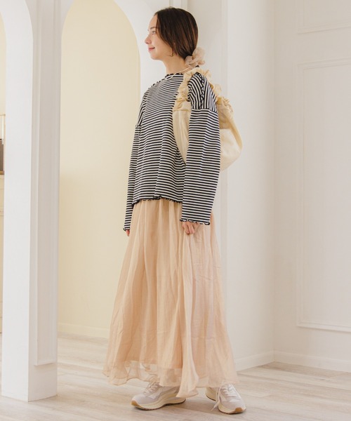 flower(フラワー)の「シャーリングハンドルバッグ(ショルダーバッグ・レディース・アイボリー/ブラック/ブルー・FREE)」の18枚目の写真