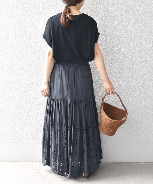 SHIPS(シップス)の「【SHIPS別注】Sohana:〈手洗い可能〉カットワークレーススカート◆(スカート・レディース・ホワイト/ダークグレー・ONE SIZE)」の3枚目の写真