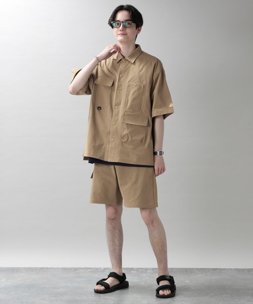 KELTY（ケルティ）の「【KELTY/ケルティ】別注マルチポケットシャツ（シャツ/ブラウス・メンズ・ライトブラウン/オレンジ/ブラック・FREE）」の4枚目の写真