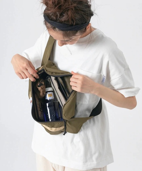 PARROTT CANVAS（パロットキャンバス）の「PARROTT CANVAS/パロットキャンバス　パロットファニーパック（ボディバッグ/ウエストポーチ・レディース・ライトグレー/ブラック/カーキ・FREE）」の13枚目の写真