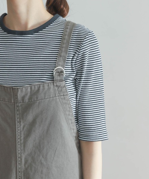 URBAN RESEARCH DOORS（アーバンリサーチドアーズ）の「ガーメントダイコットンベーシックサロペット（サロペット/オーバーオール・レディース・チャコールグレー/カーキ/グレー系その他・MEDIUM）」の8枚目の写真