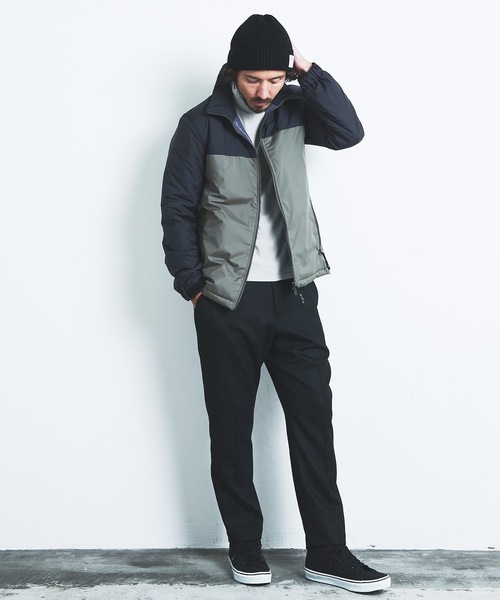 Magine（マージン）の「PE TAFFETA STAND 2TONE THINSULATE BLOUSON:ポリエステル タフタ スタンド 2トーン シンサレート ブルゾン 22AW（ナイロンジャケット・メンズ・ブラック/ネイビー/グレー/オリーブ×ブラック・44/46/48）」の20枚目の写真