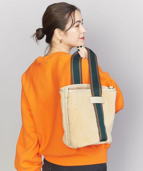 folna(フォルナ)の「【別注】<Folna>ボア ラインテープ リバーシブル ショルダーバッグ -2WAY-(ショルダーバッグ・レディース・ベージュ/モカ/ナチュラル・FREE)」の3枚目の写真