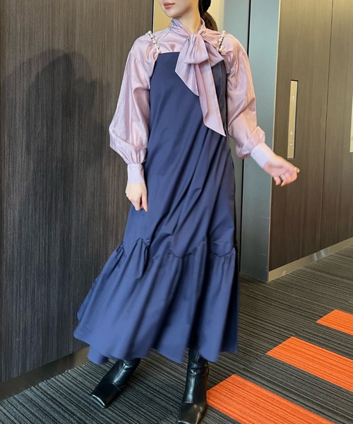 EIMY ISTOIRE(エイミーイストワール)の「パールストラップギャザーワンピース(ワンピース・レディース・ホワイト/ブラック/ベージュ/ネイビー・FREE)」の4枚目の写真