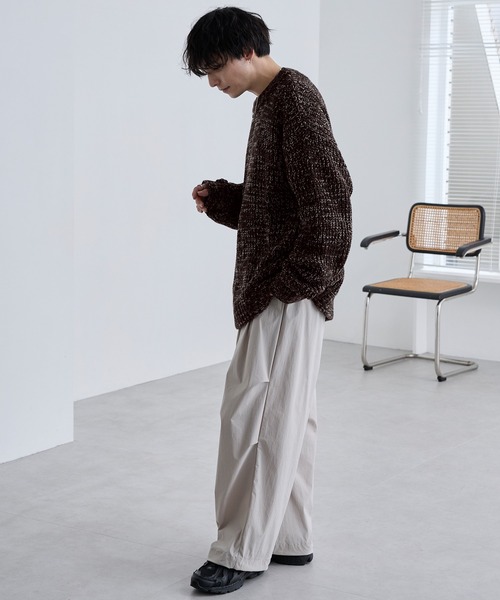 MONO-MART（モノマート）の「ローゲージミックスニット ビックシルエットクルーネックプルオーバー（ニット/セーター・メンズ・チャコール/グリーン/アイボリー系/ブラック/ブラウン系/ブラック系/グレー系/ホワイト系/カーキ系/ブルー系/ワイン/ダークネイビー/ダークブラウン・M/L）」の17枚目の写真