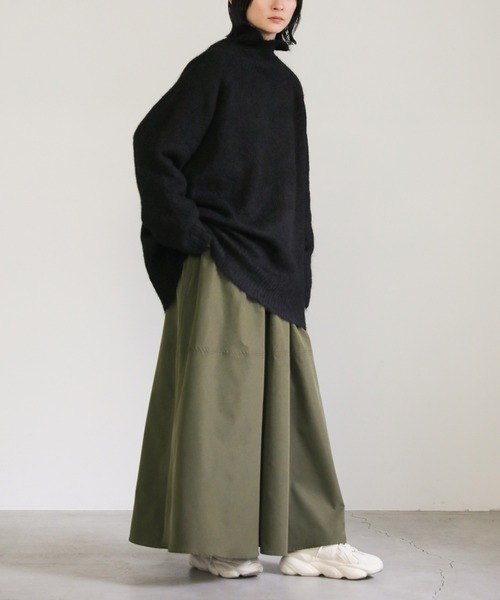 select MOCA(セレクトモカ)の「ハイネックシャギールーズニット(ニット/セーター・レディース・マスタード/ブラウン/ブラック・FREE)」の14枚目の写真