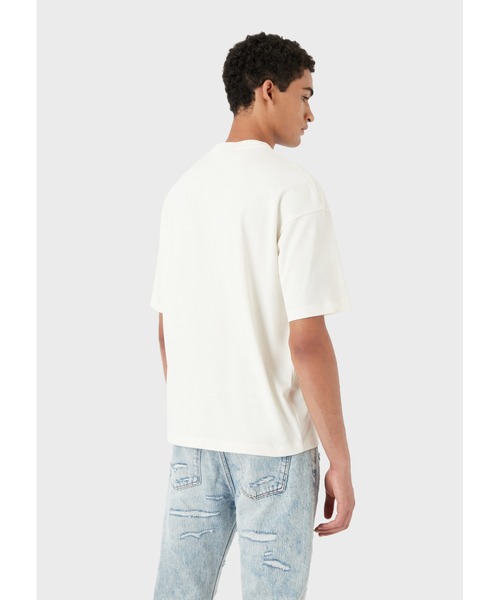 EMPORIO ARMANI(エンポリオアルマーニ)の「【エンポリオ アルマーニ】Tシャツ ヘビージャージー素材 グラデーションフロックロゴ(Tシャツ/カットソー・メンズ・アイボリー/ブラック系4・LARGE/MEDIUM/SMALL/X-LARGE/X-SMALL)」の5枚目の写真